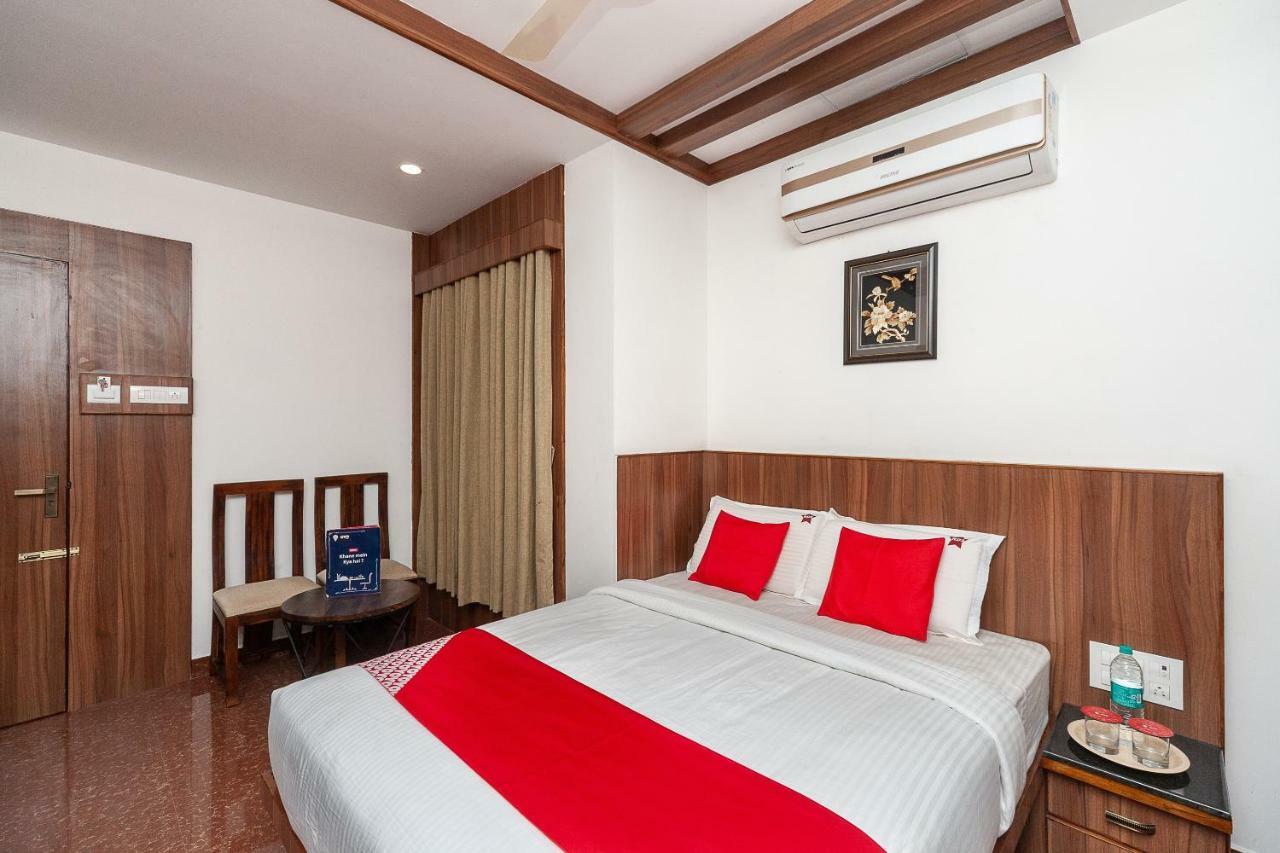 Oyo 29859 Rds Guest House Ambur Екстериор снимка
