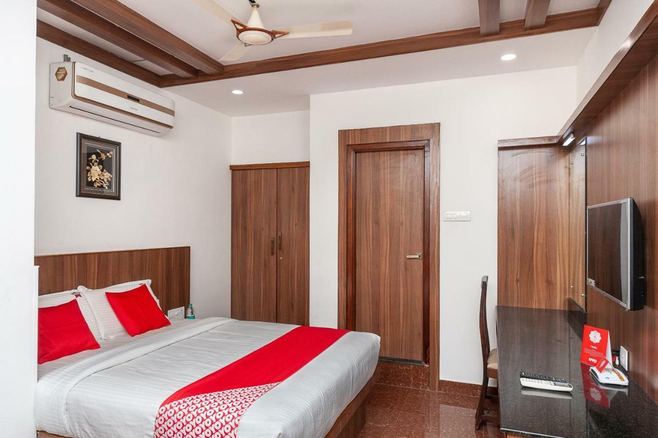 Oyo 29859 Rds Guest House Ambur Екстериор снимка