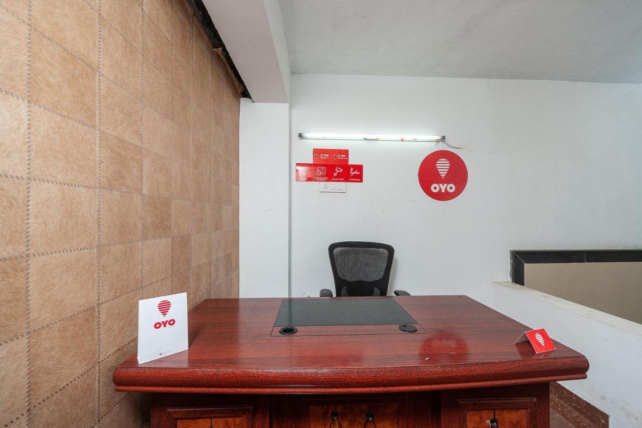Oyo 29859 Rds Guest House Ambur Екстериор снимка