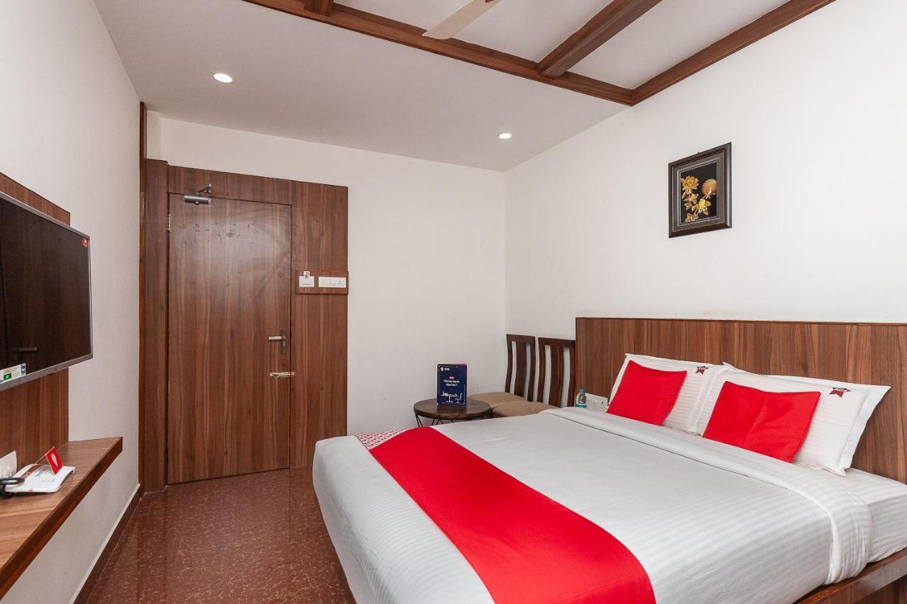 Oyo 29859 Rds Guest House Ambur Екстериор снимка